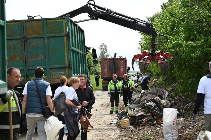 Inicijativa Rezolucija Zemlja nastavlja s čišćenjem: 130 akcija i 35.000 volontera za čistiji okoliš | Karlobag.eu