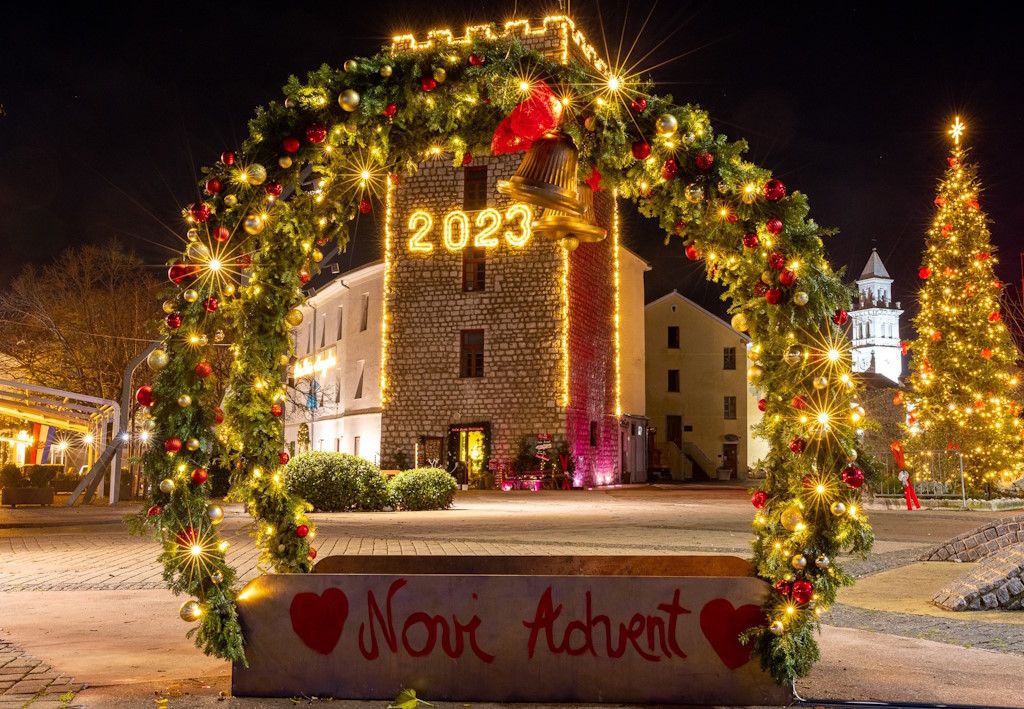 Advent u Novom Vinodolskom: Sezona radosti i zajedništva | Karlobag.eu